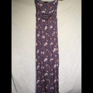 Floral, sleeveless maxi dress✨